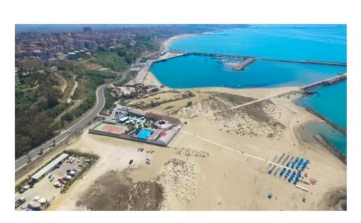 Le Dimore Di Ulisse A Gela - Casa Vacanze B&B - Bosco Littorio - Area Archeologica 外观 照片